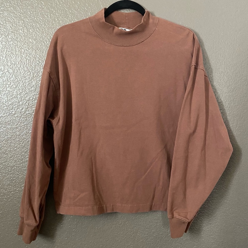 Uniqlo Mock Neck Long Sleeve